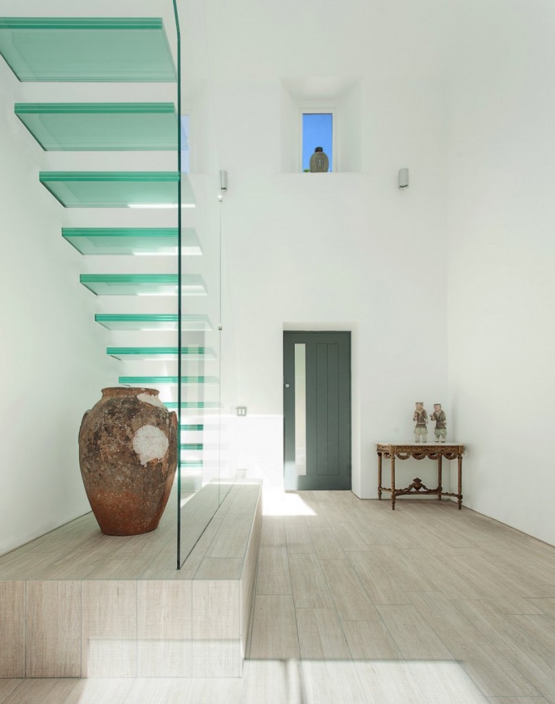 escada-com-degraus-e-guarda-corpo-de-vidro-arquitetos-do-ar-design-07